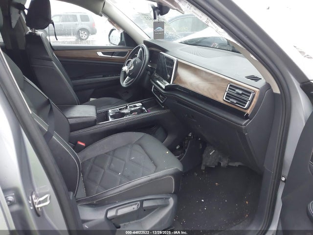Продаж на аукціоні авто 2024 Volkswagen Atlas 2.0t Se W/technology, vin: 1V2KR2CA4RC553937, номер лоту: 44022522