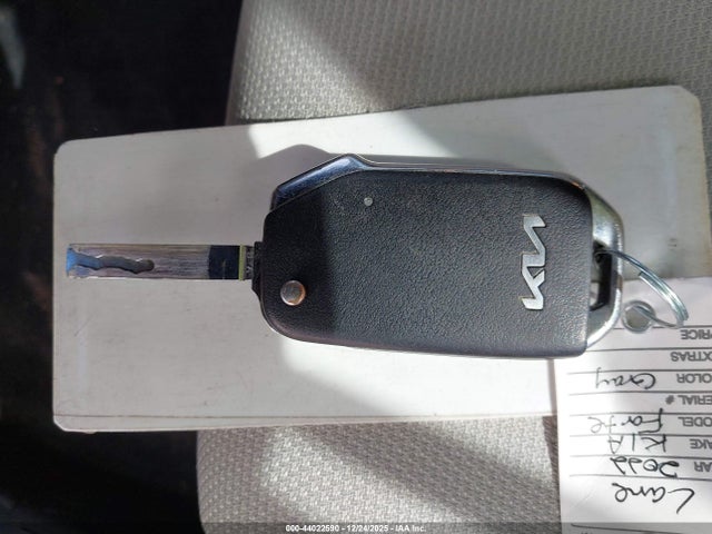 3KPF24AD2NE468047 KIA Forte Lxs