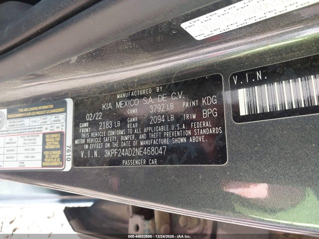 3KPF24AD2NE468047 KIA Forte Lxs