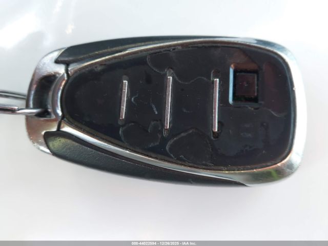 2019 CHEVROLET EQUINOX 2GNAXUEV3K6196240 Photo 10