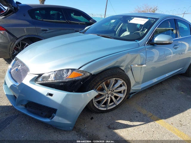 2012 JAGUAR XF SAJWA0FB2CLS50019 Photo 5