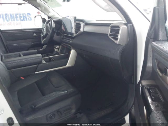 2023 TOYOTA TUNDRA HYBRID 5TFJC5DB6PX020372 Photo 4