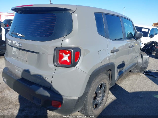 2021 JEEP RENEGADE ZACNJCAB3MPM22152 Photo 3