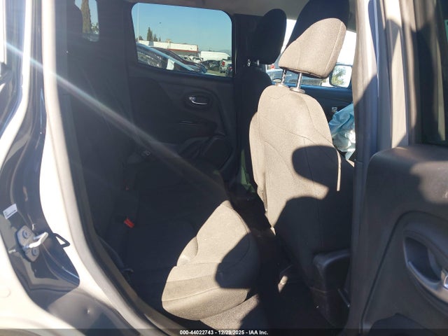 2021 JEEP RENEGADE ZACNJCAB3MPM22152 Photo 7