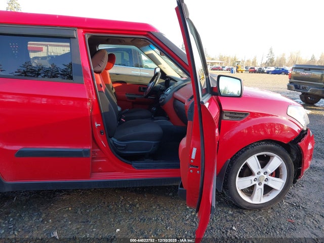 2010 KIA SOUL KNDJT2A22A7039737 Photo 4