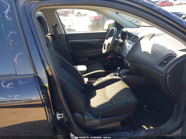 2022 MITSUBISHI OUTLANDER SPORT JA4APUAU2NU013108 Photo 4