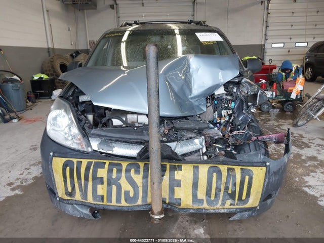 2010 Toyota Sienna Le მანქანა იყიდება აუქციონზე, vin: 5TDKK4CC4AS308562, აუქციონის ნომერი: 44022771