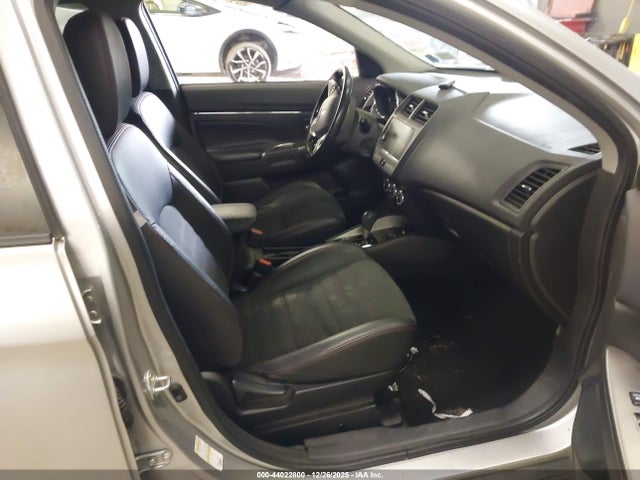 2018 MITSUBISHI OUTLANDER SPORT JA4AR3AW4JZ033282 Photo 4