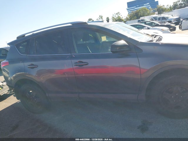Toyota RAV4 LE 2016 JTMZFREV3GJ067968 Image 14