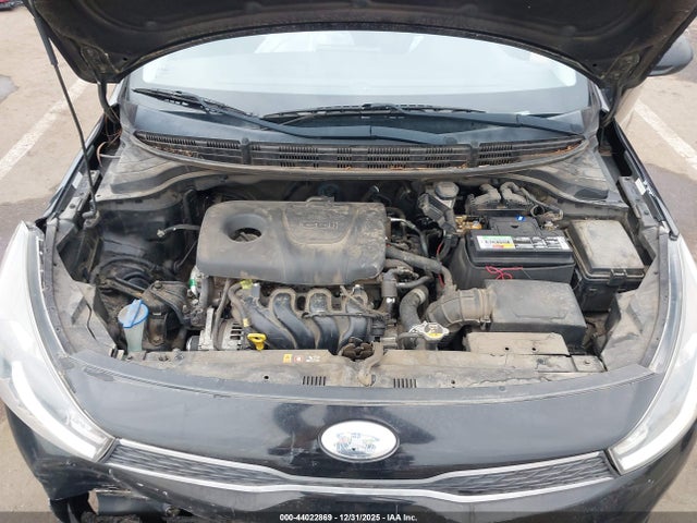 3KPA25AB0JE096040 KIA RIO LX