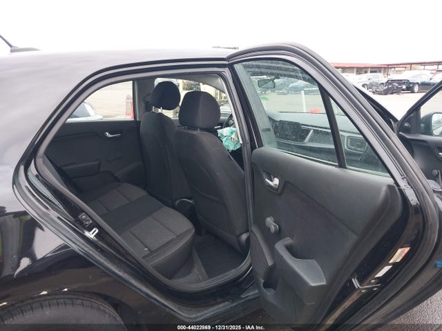 3KPA25AB0JE096040 KIA RIO LX