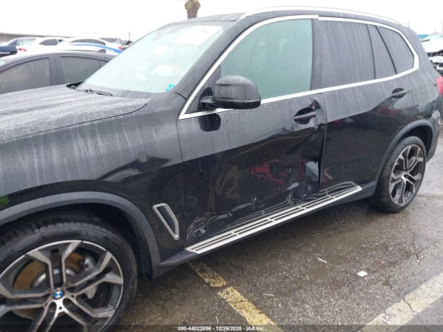 2022 BMW X5 5UXCR4C00N9K38339 Photo 5