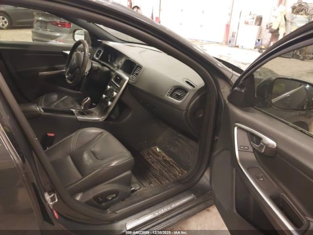 2016 VOLVO S60 YV1612TK0G2410399 Photo 4