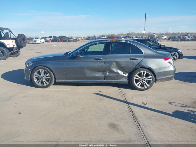 55SWF4JB9JU241086 Mercedes-Benz C 300