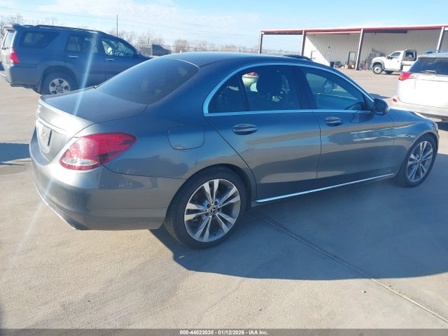 2018 MERCEDES-BENZ C 300 55SWF4JB9JU241086 Photo 3
