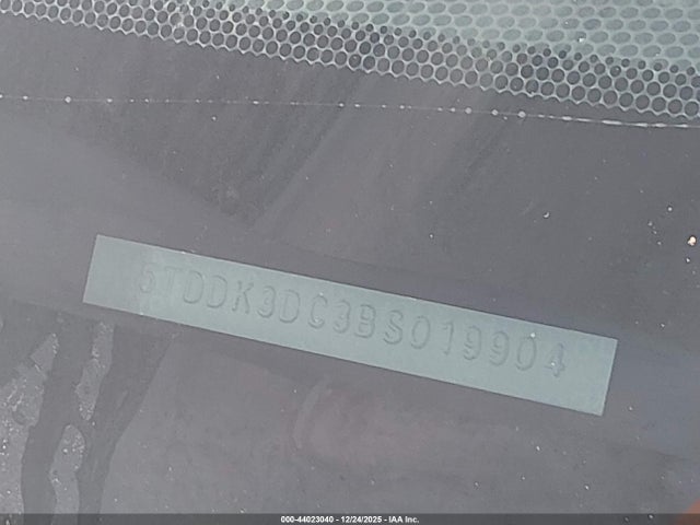 2011 TOYOTA SIENNA 5TDDK3DC3BS019904 Photo 8