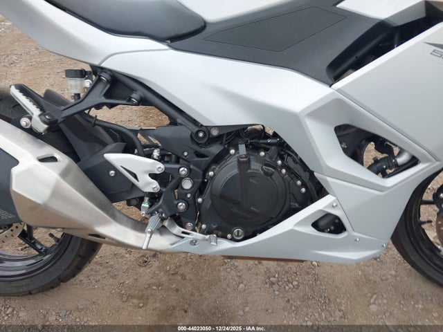 Kawasaki EX500 2024 ML5EXGG1XRDA08201 Image 8