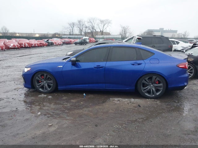 44023058 :رقم المزاد ، 19UUB5F55NA000848 vin ، 2022 Acura Tlx A-spec Package مزاد بيع