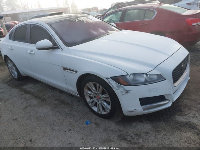 2017 JAGUAR XF SAJBD4BV8HCY34736