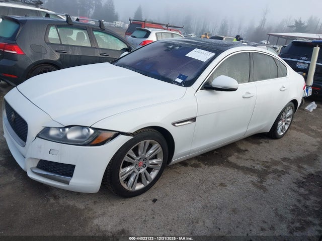 2017 JAGUAR XF SAJBD4BV8HCY34736 Photo 1