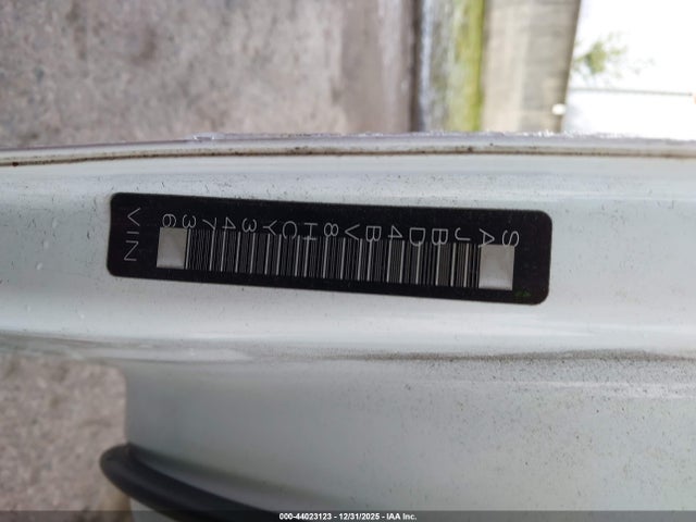 2017 JAGUAR XF SAJBD4BV8HCY34736 Photo 8