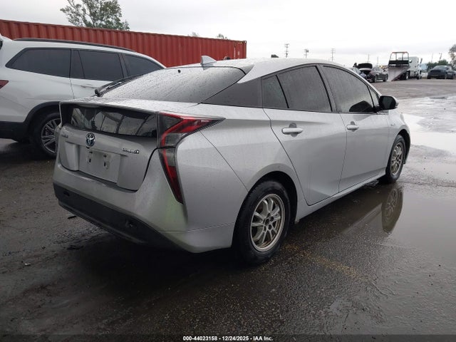 JTDKBRFUXH3029839 Toyota Prius Two