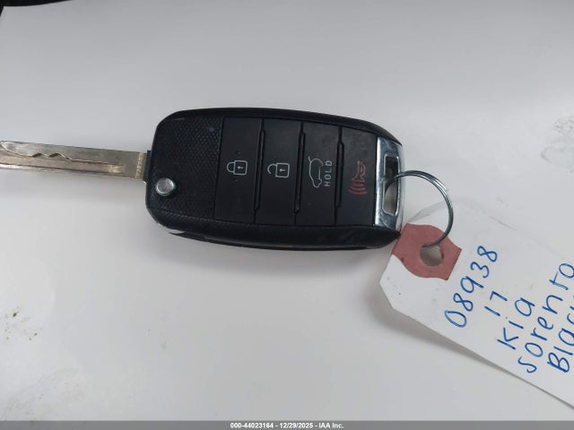 Продажа на аукционе авто 2017 Kia Sorento 2.4l Lx, vin: 5XYPGDA3XHG206328, номер лота: 44023164