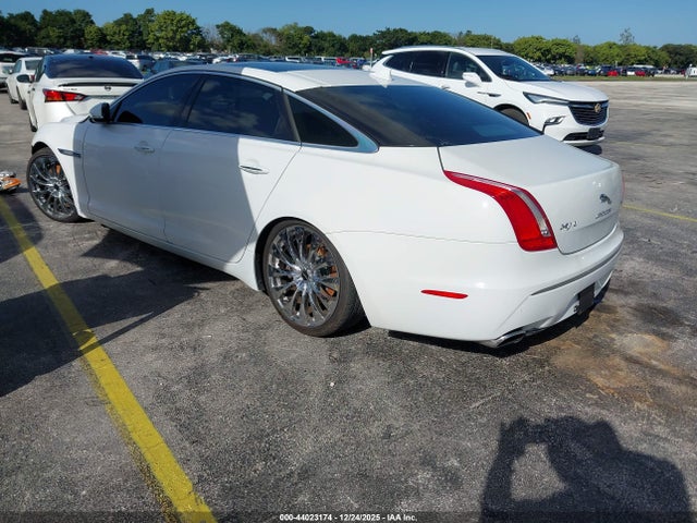 2014 JAGUAR XJ SAJWA2GZ6E8V61725 Photo 2
