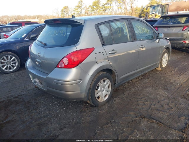 44023180 :رقم المزاد ، 3N1BC1CP2BL372804 vin ، 2011 Nissan Versa 1.8s مزاد بيع