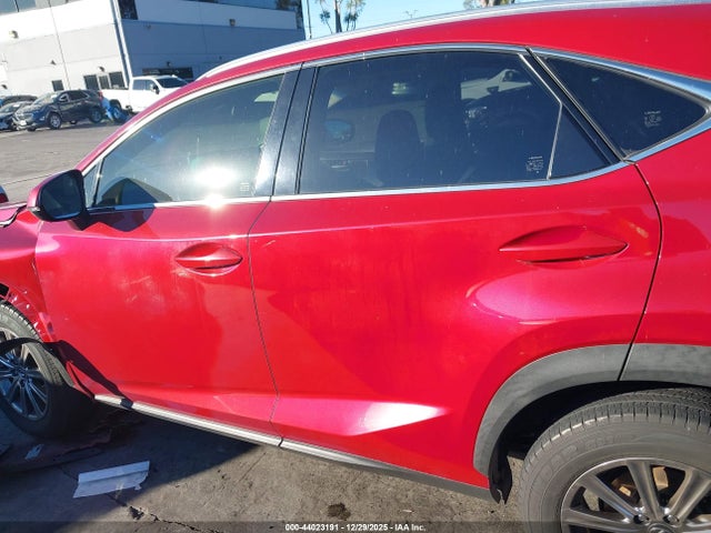 JTJYARBZ1K2154673 Lexus NX 300