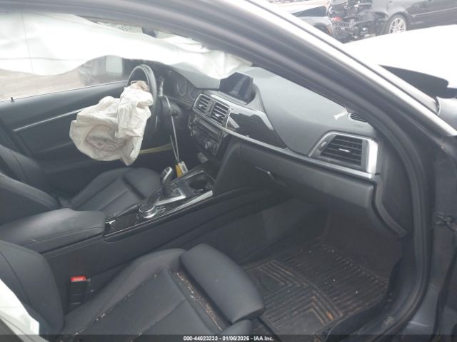 2018 BMW 330I WBA8D9G5XJNU72088 Photo 4