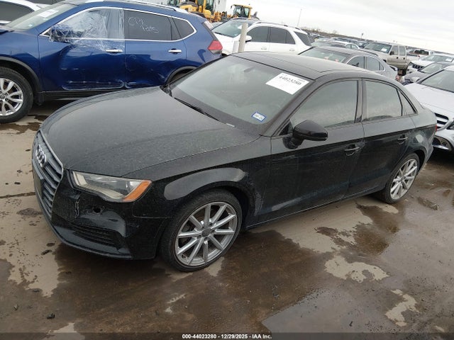 Продажа на аукционе авто 2016 Audi A3 1.8t Premium, vin: WAUA7GFF2G1006923, номер лота: 44023280