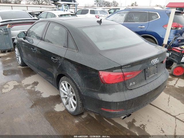 2016 AUDI A3 WAUA7GFF2G1006923 Photo 2