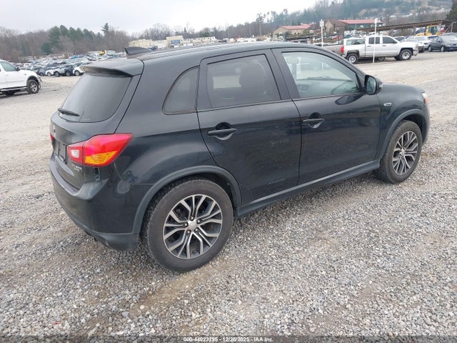 2017 MITSUBISHI OUTLANDER SPORT JA4AR3AU0HZ055661 Photo 3