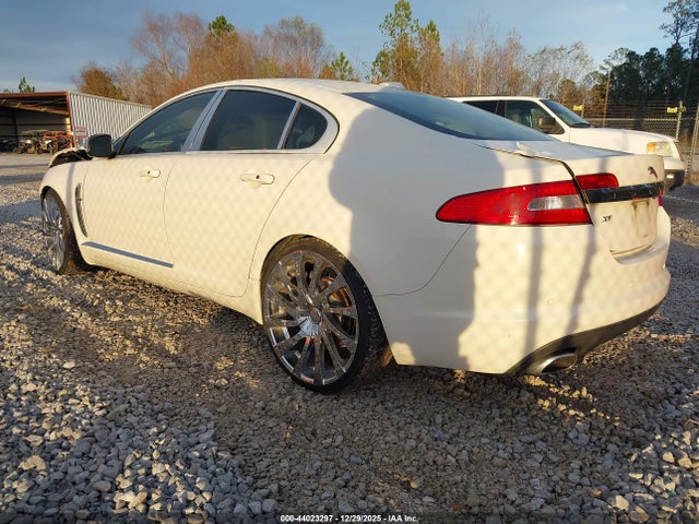 2010 JAGUAR XF SAJWA0GBXALR59244 Photo 2