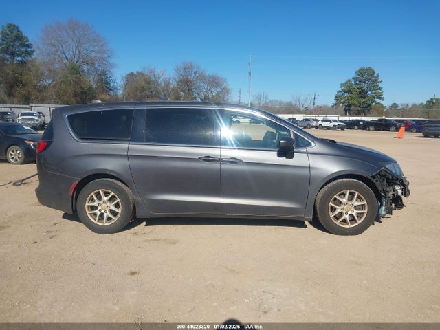 Продажа на аукционе авто 2017 Chrysler Pacifica Touring, vin: 2C4RC1DG4HR516309, номер лота: 44023320