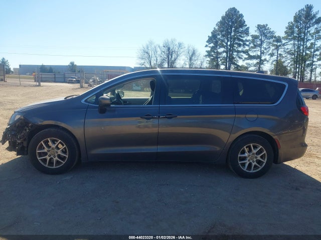 Продажа на аукционе авто 2017 Chrysler Pacifica Touring, vin: 2C4RC1DG4HR516309, номер лота: 44023320