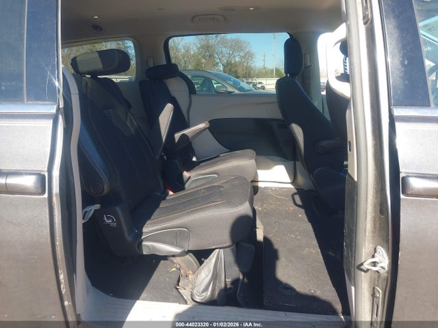 Продажа на аукционе авто 2017 Chrysler Pacifica Touring, vin: 2C4RC1DG4HR516309, номер лота: 44023320
