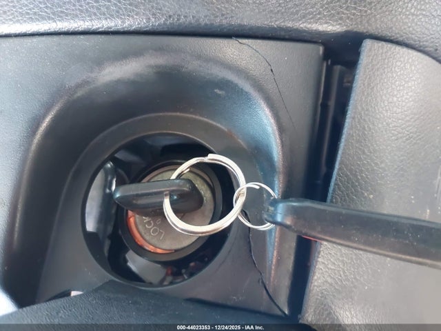 44023353 :رقم المزاد ، 5N1AA0ND1FN614768 vin ، 2015 Nissan Armada Sv مزاد بيع