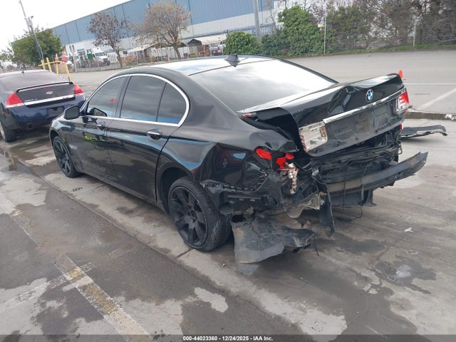 2011 BMW 750I WBAKC6C59BC395000 Photo 2