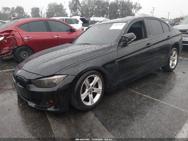 2013 Bmw 328i მანქანა იყიდება აუქციონზე, vin: WBA3C1C58DF443689, აუქციონის ნომერი: 44023362