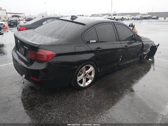 2013 Bmw 328i მანქანა იყიდება აუქციონზე, vin: WBA3C1C58DF443689, აუქციონის ნომერი: 44023362