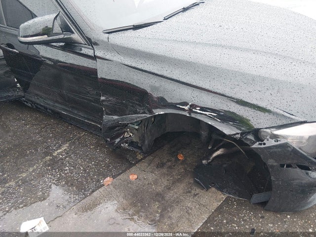 2013 Bmw 328i მანქანა იყიდება აუქციონზე, vin: WBA3C1C58DF443689, აუქციონის ნომერი: 44023362
