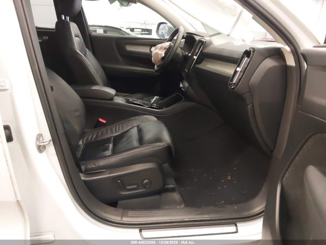 2023 VOLVO XC40 YV4L12UN5P2093993 Photo 4