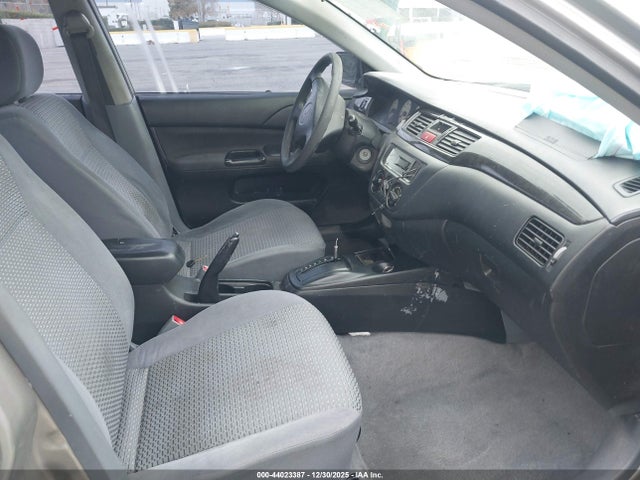 2002 MITSUBISHI LANCER JA3AJ26E52U021100 Photo 4
