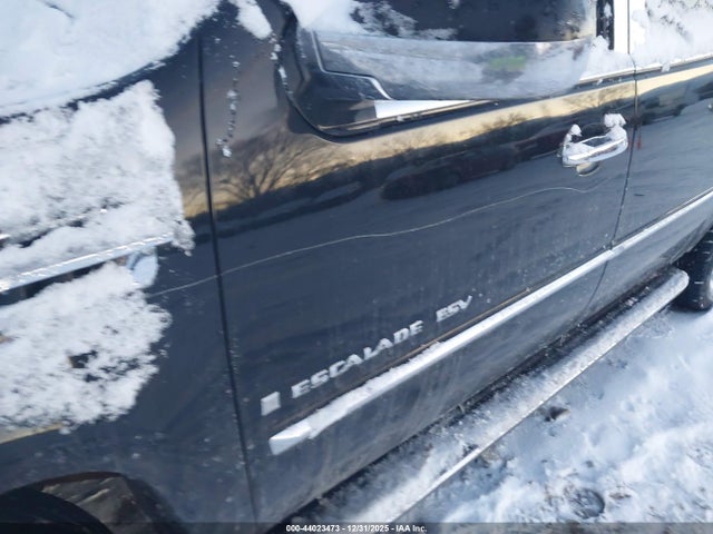 2008 CADILLAC ESCALADE ESV 1GYFK668X8R168475 Photo 5