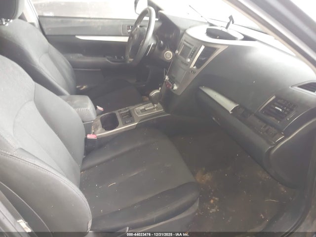 Продажа на аукционе авто 2014 Subaru Legacy 2.5i Premium, vin: 4S3BMCD60E3016489, номер лота: 44023476