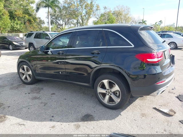 2019 MERCEDES-BENZ GLC 300 WDC0G4JB9KV167993 Photo 2