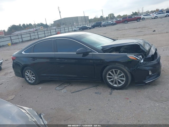 Продаж на аукціоні авто 2018 Hyundai Sonata Se, vin: 5NPE24AF7JH620360, номер лоту: 44023517