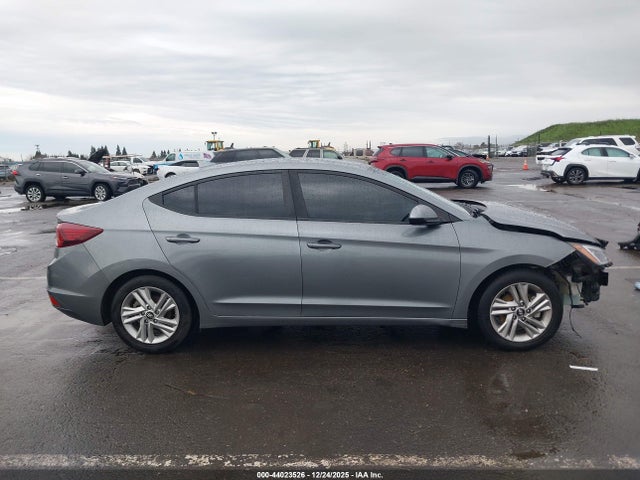 KMHD84LF9KU745547 Hyundai ELANTRA SEL